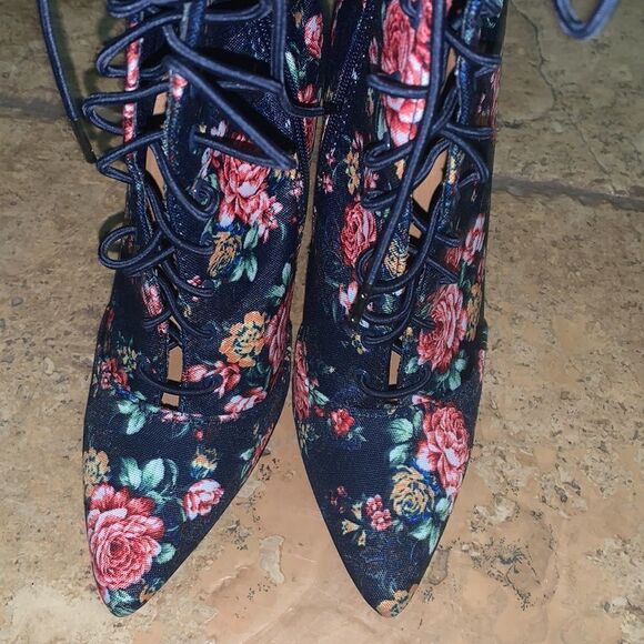 Floral Blue Printed Boots - Picture 6 of 7
